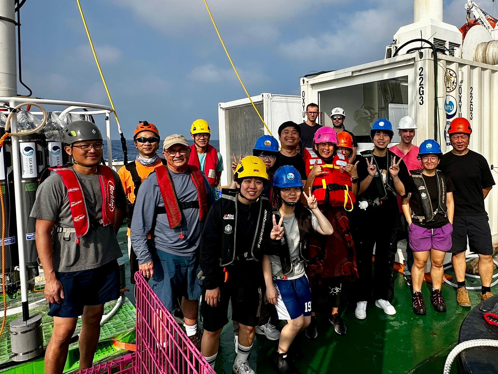 GEOTRACES: helping to build trace element and isotope measurement ...